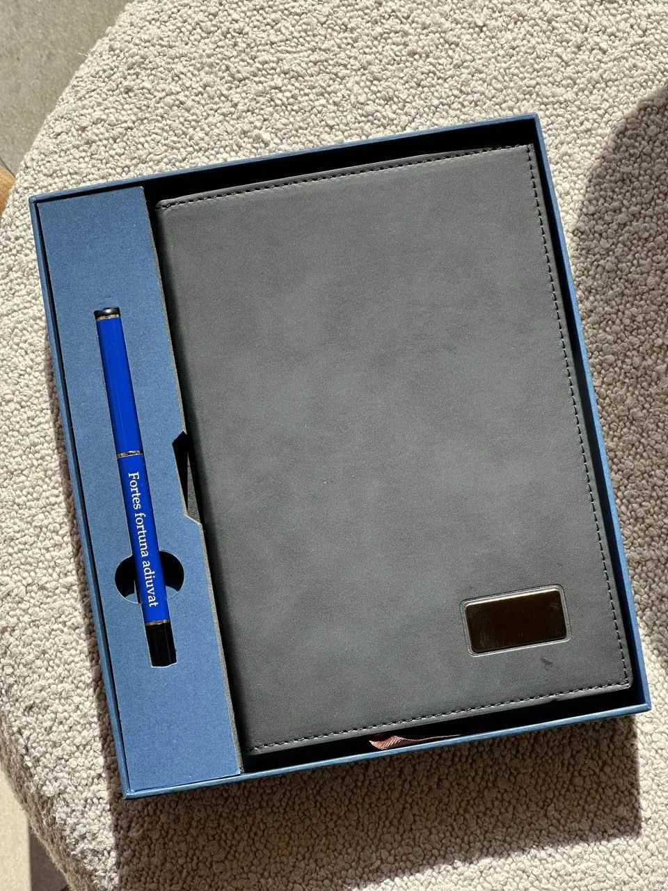 Блокнот із гравіюванням та ручка металева в подарунковій коробці