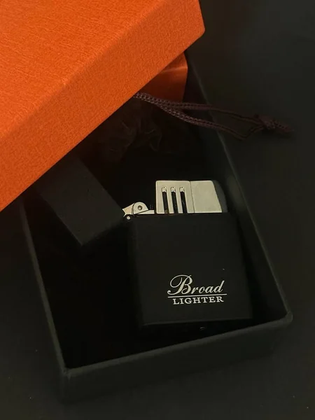 Запальничка Broad ''Х#Й МЕНЕ ХТО ПЕРЕПЛЮНЕ'' - зображення 3