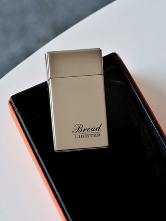 Запальничка Broad Silver "Герой" - зображення 5